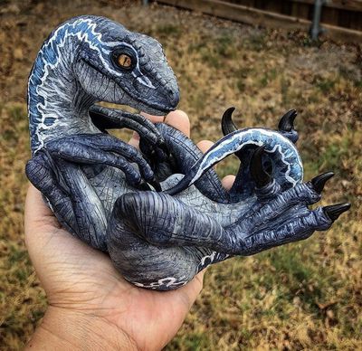 Blue Sculpture
art by ericka_cummings
Keywords: jurassic_world;dinosaur;theropod;raptor;deinonychus;blue;female;feral;solo;hatchling;non-adult;sculpture;ericka_cummings