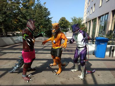Extreme Dinosaurs Cosplay
art by arooki
Keywords: cartoon;extreme_dinosaurs;dinosaur;theropod;raptor;bad_rap;haxx;spittor;male;anthro;solo;fursuit;humor;non-adult;arooki